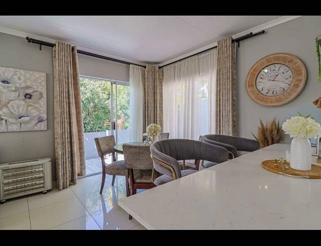 2 BEDROOM TOWNHOUSE FOR SALE IN MAYBERRY PARK